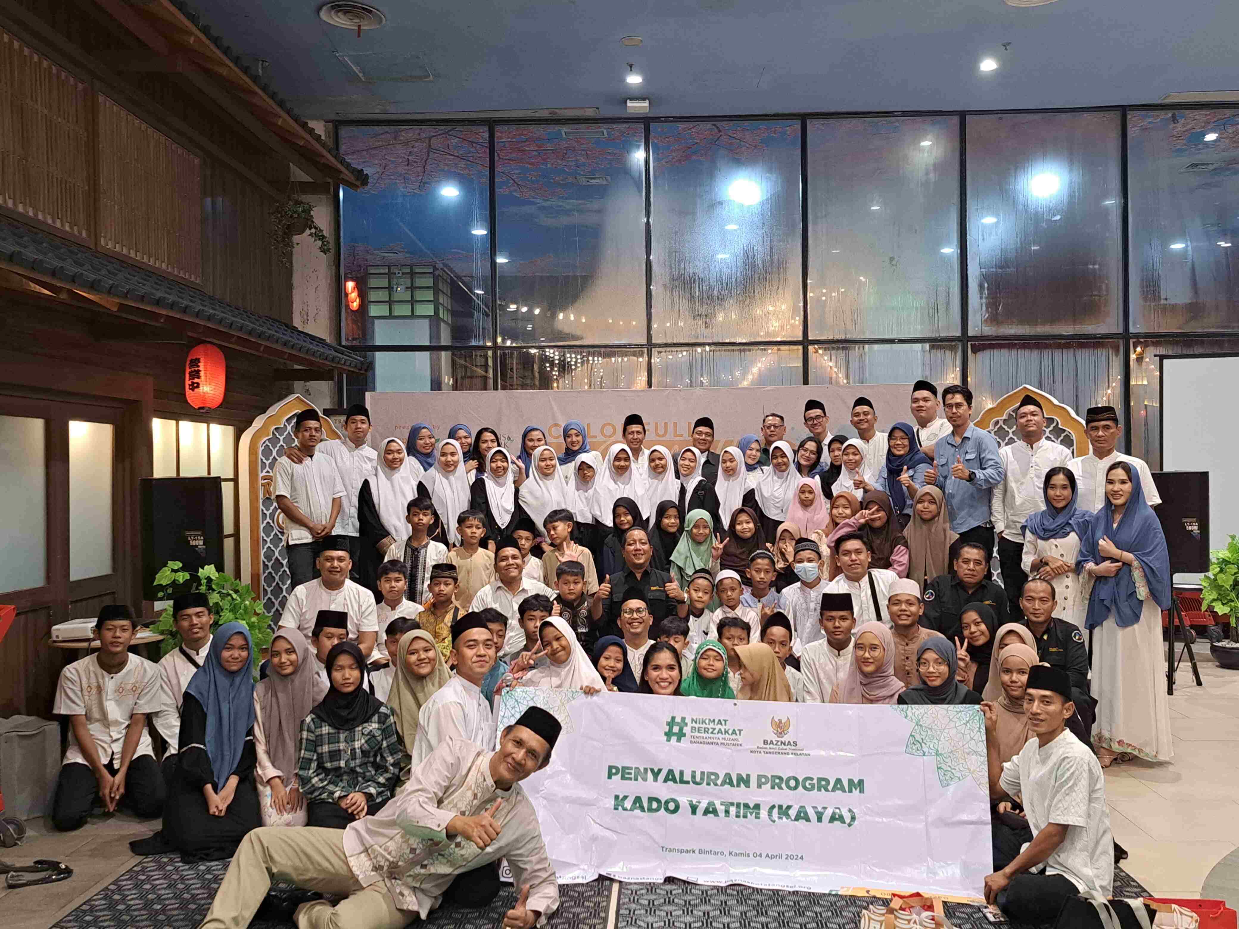 Penyaluran Kado untuk Yatim dan Guru Ngaji bersama Askrindo Syariah dan Apartemen Transpark Bintaro