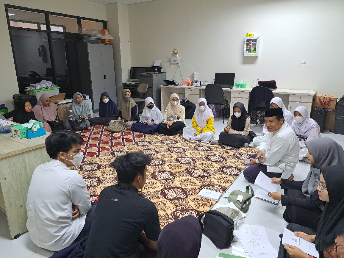 Pembinaan Penerima Beasiswa Sekolah Dasar Hingga Sekolah Menengah Atas BAZNAS Kota Tangerang Selatan